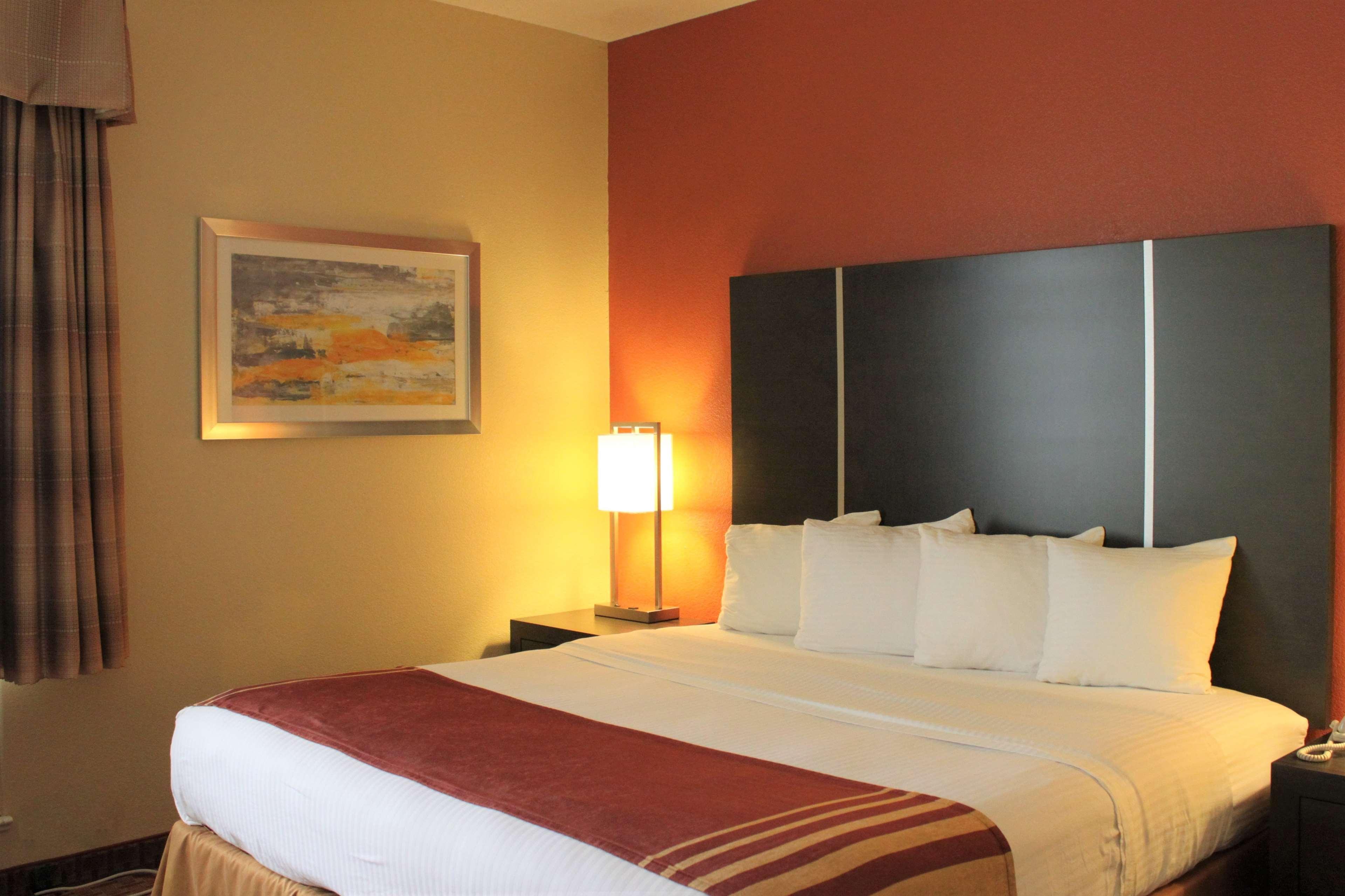 Western North & Hotel 3*